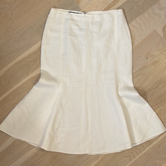 Calvin Klein Collection white linen skirt - Picture 9 of 9